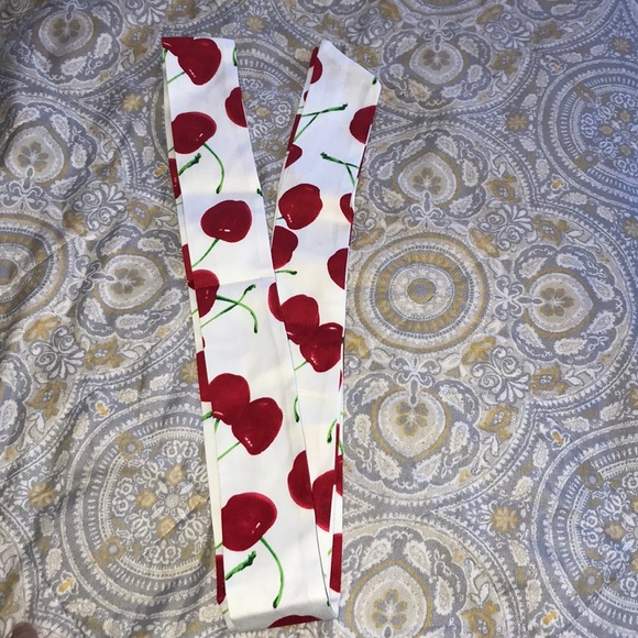 ๐HP 3x๐โ๏ธCherry Dress๐ - Picture 2 of 4